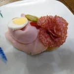 Chlebíček šunka a uherák